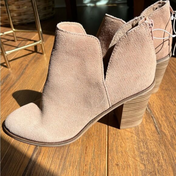 New dolce vita dv8 tan beige heel ankle boots shai suede leather - Picture 2 of 9